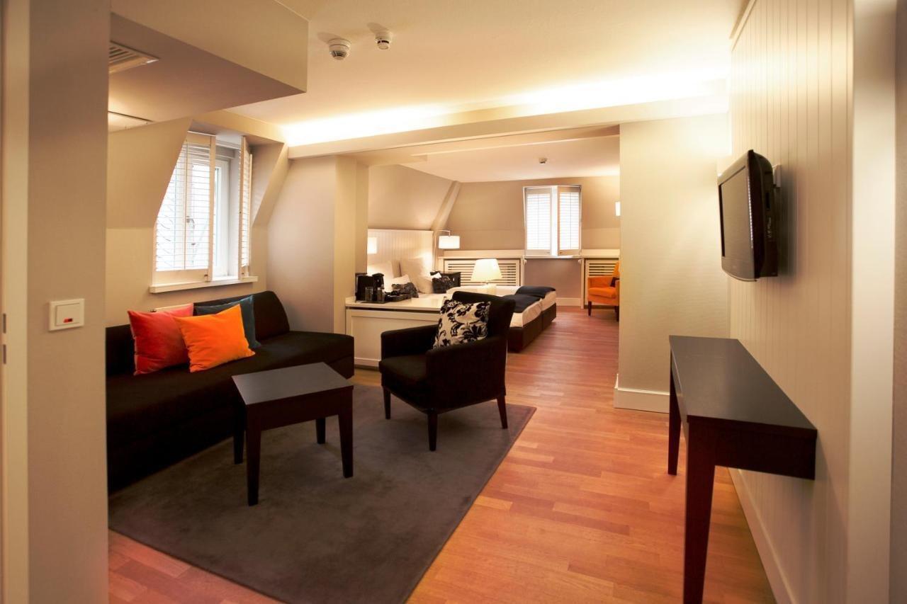 Victoria Hotel 4*